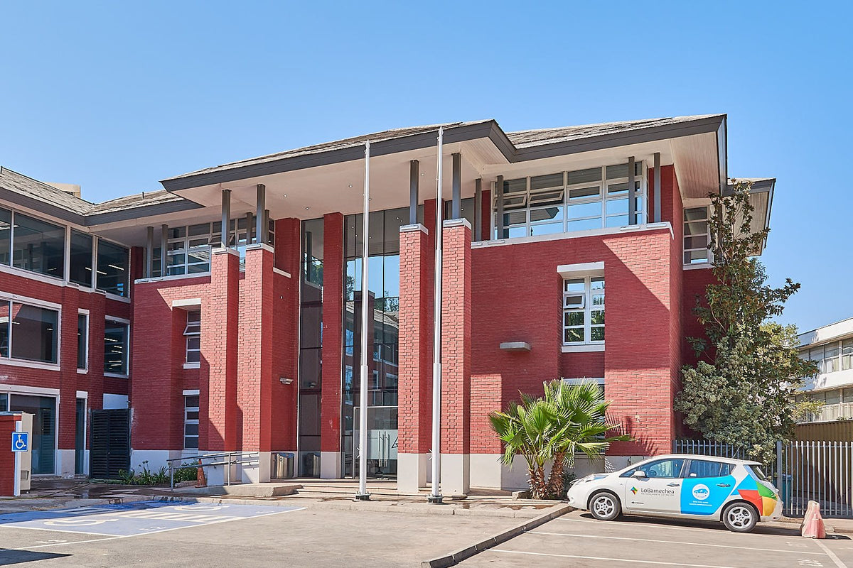 Remodelación integral de edificio municipal en Lo Barnechea