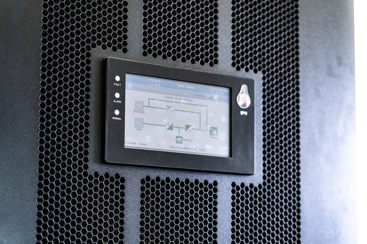 UPS Modular Escalable hasta 200kW – Chasis de Alta Disponibilidad para Data Center